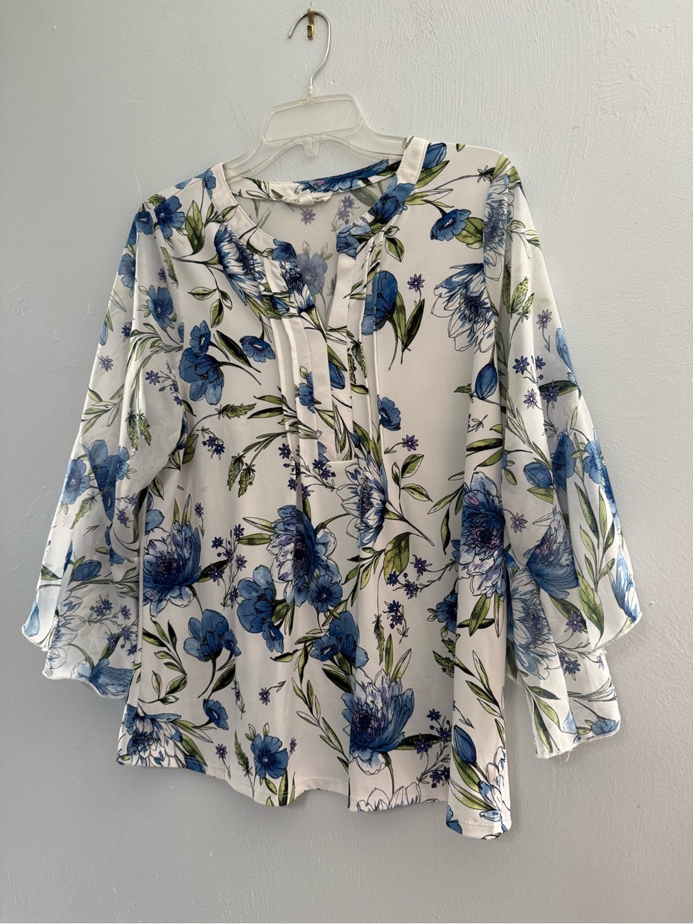 PerSeption Concept White Blouse with Blue Floral Print